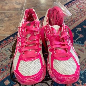 ASICS breast cancer awareness running shoe